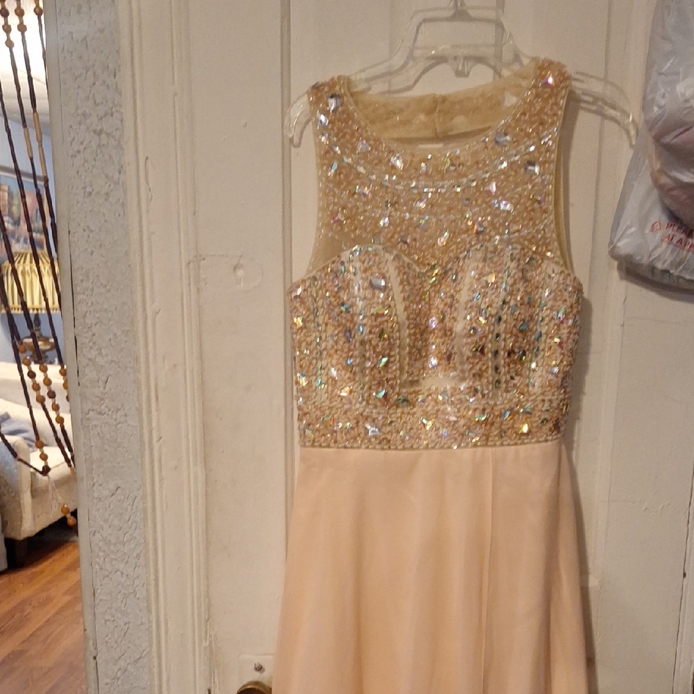 Elegant Beaded Dress - Cream